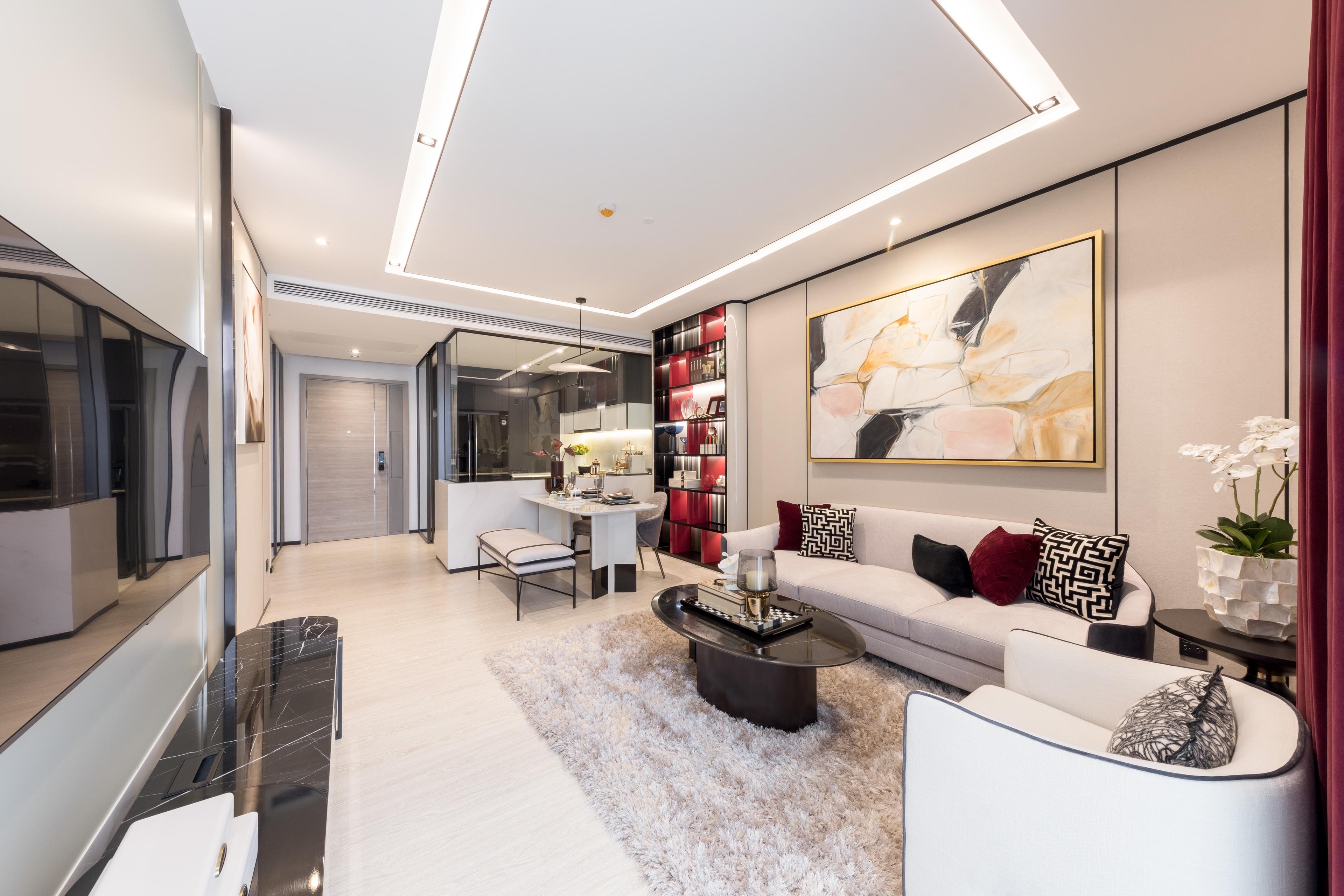 2 BEDROOM